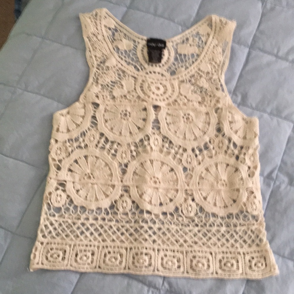 PAPER DOLL COTTON LACE TOP